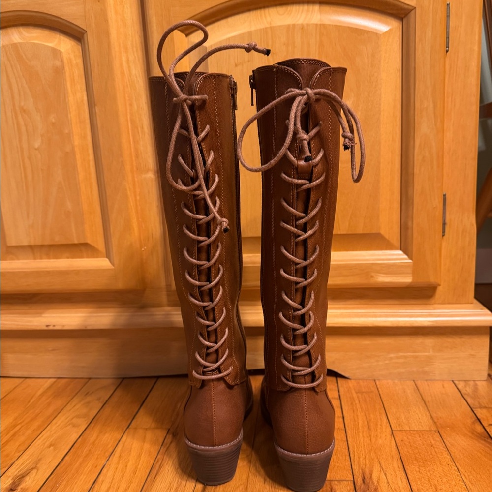 Elegant Tan Lace-Up Women's Boots